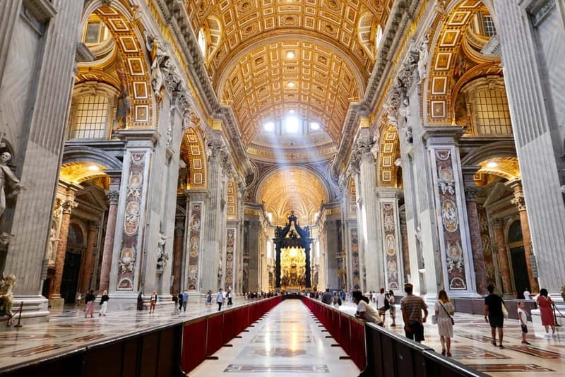 Rome: Guided Tour of St. Peter's Basilica, Grottoes & Square - Why this 1-hour St. Peter’s + grottoes route feels efficient