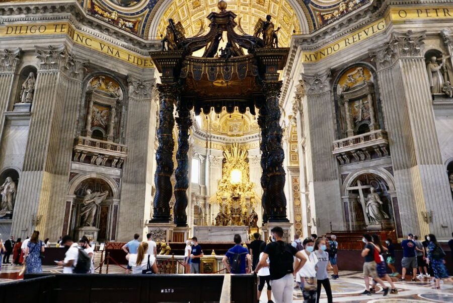 Rome: Guided Tour of St. Peter's Basilica, Grottoes & Square - Vatican grottoes: the underground stop that makes the story click