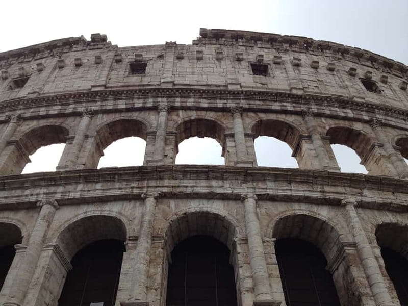Rome: Guided Tour of the Colosseum, Forum and Palatine hill - Palatine Hill: Romulus to Imperial Palaces and Views