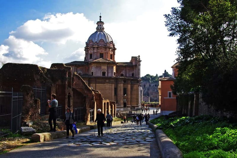 Rome: Guided Tour of the Colosseum, Forum and Palatine hill - Guide Style and Earphones: How the Stories Land