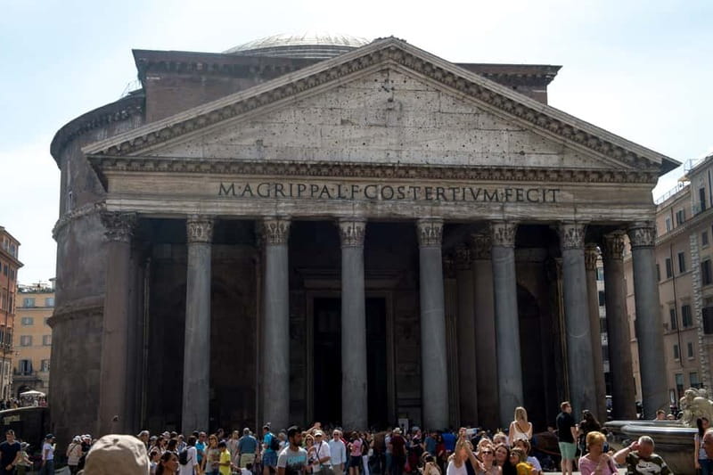 Rome: Guided Walking Tour and Pantheon Priority Entry Ticket - The Pantheon Moment: Oculus, Dome, and Two Tombs You’ll Want to See