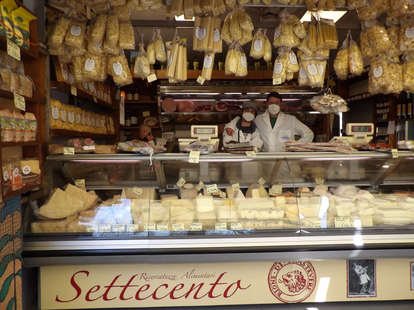 Rome: Guided Walking Tour and River Boat Ride - Pantheon Area + Free Time: Learn the Outside, Then Walk the Inside Options