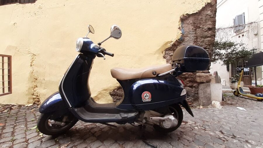 Rome: Half-Day Tour by Vespa with Driver - Key things to know before you ride