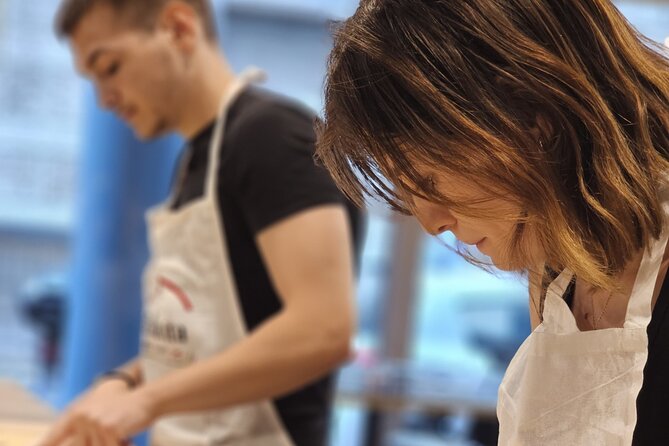 Rome: Hands-on Fettuccine, Ravioli & Tiramisu Cooking Class - Fettuccine and ravioli: learning two techniques, not just two dishes