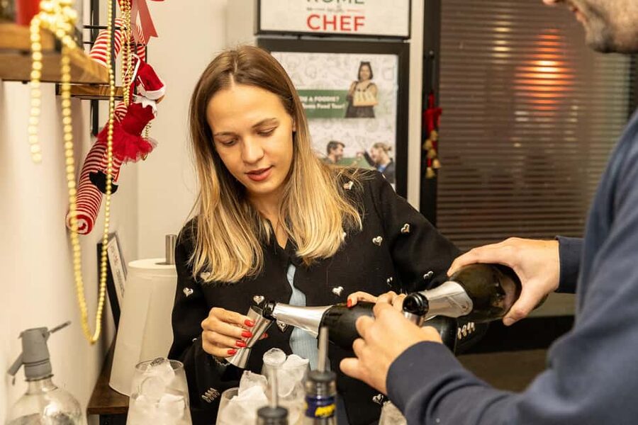 Rome: Hands-On Pizza Cooking Class with Spritz Mixology - A social pizza and spritz night near the Colosseum