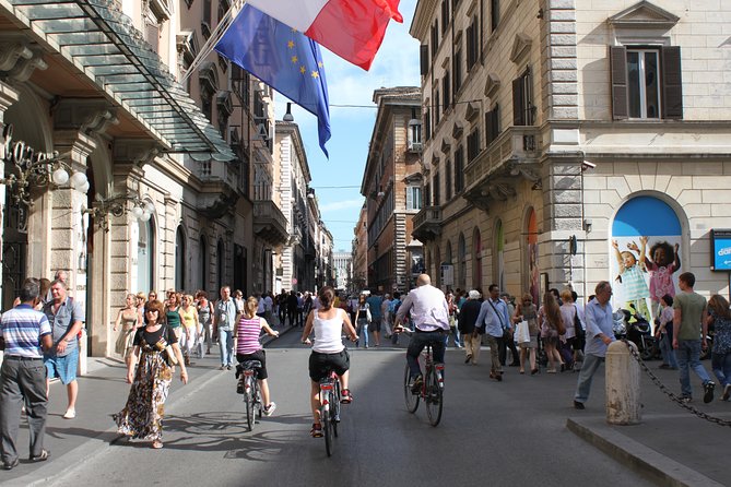 Rome Highlights Bike Tour 3 Hour City Cycling Experience - The painterly street stop and an unforgettable sense of place