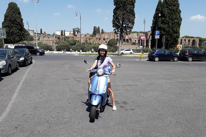 Rome Highlights by Vespa Private guided Tour - Aventine Hill keyhole and orange trees garden payoff