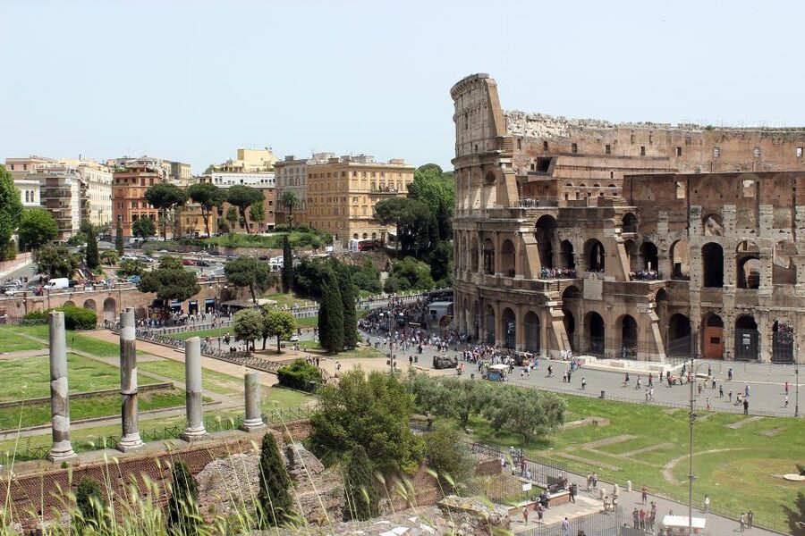 Rome: Hop-On Hop-Off Bus, Roman Forum & Colosseum Tour - Entering the Colosseum: Skip-the-Line Access and What the Guide Covers