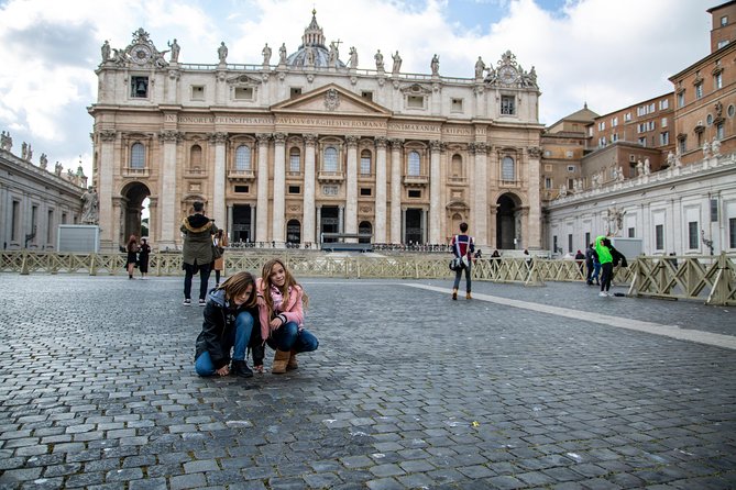 Rome in a Day Tour Including Vatican Sistine Chapel Colosseum and All Highlights - Pantheon: the burial of Raphael and the building logic that clicks fast