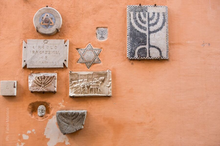 Rome: Jewish Ghetto, Great Synagogue & Trastevere Tour - The Jewish Ghetto: Narrow Lanes, Heavy Context, Real-Time Walking