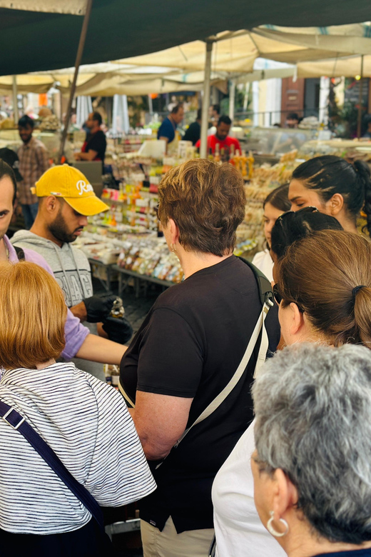 Rome: Jewish Quarter and Campo de' Fiori Street Food Tour - Portico d’Ottavia, the Great Synagogue area, and the Jewish Quarter story