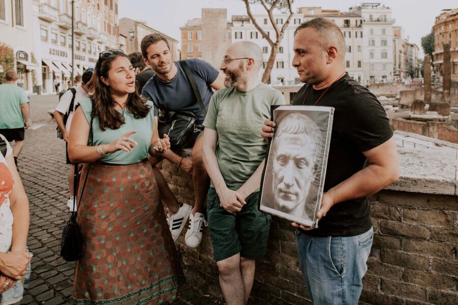 Rome: Julius Caesar & the Emperors' Nighttime Stories Tour - Where You Start: Torre del Papito and Largo di Torre Argentina