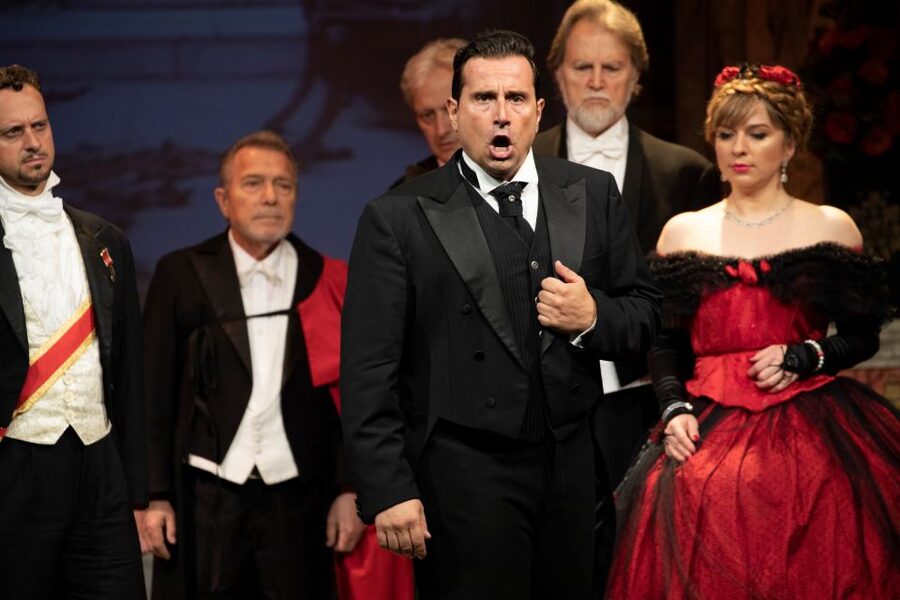 Rome: La Traviata at St. Paul's Within the Walls - Comfort and seeing the show: bring your strategy, not just your ticket