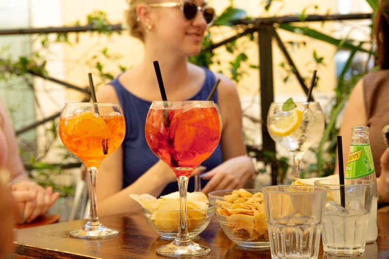 Rome: Local Food and Wine Tour in Trastevere & Heart of Rome - Meeting in Piazza del Biscione: the start point that sets the tone