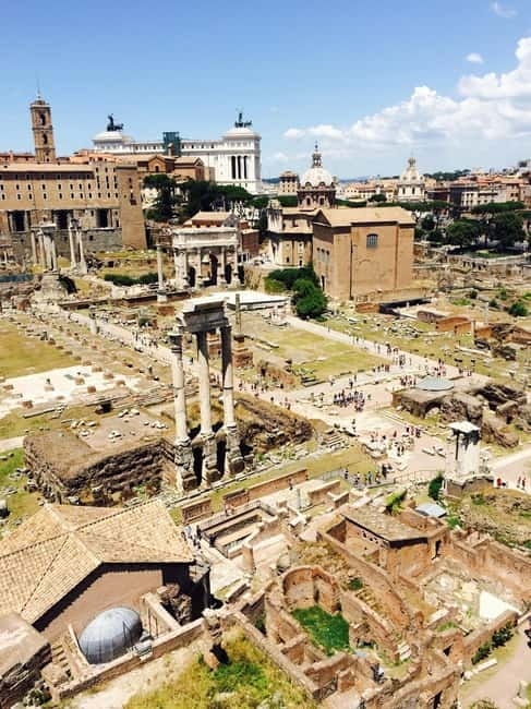 Rome: Mamertine Prison, Colosseum Experience, & Audio Guide - Roman Forum and Palatine Hill: Keeping the Story Together