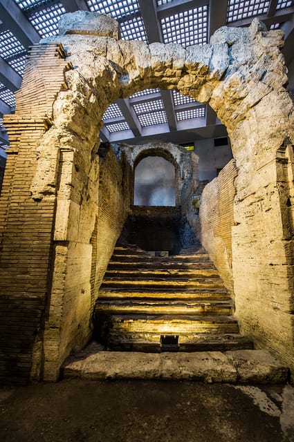 Rome: Navona Underground & Domitian Stadium Guided Tour - Stadio Domiziano Underground Ruins: What You’ll Actually See and Why It Matters