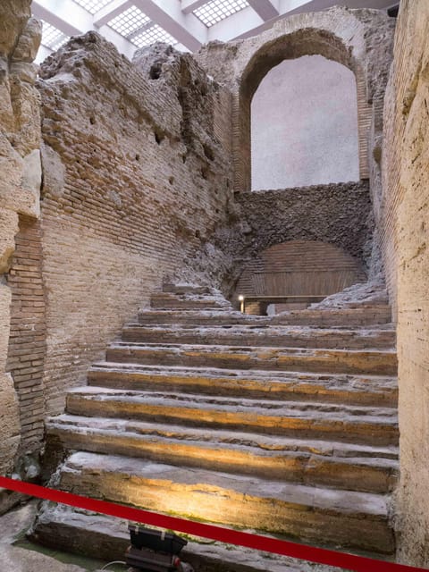 Rome: Navona Underground & Domitian Stadium Guided Tour - Piazza Navona First: Getting Oriented Before You Go Underground