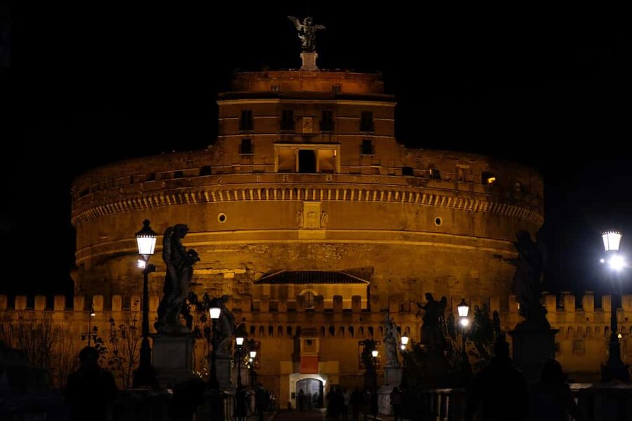 Rome Night Mysteries Guided Walking Tour - Starting at Campo de’ Fiori: Find the Yellow Flag Under Giordano Bruno
