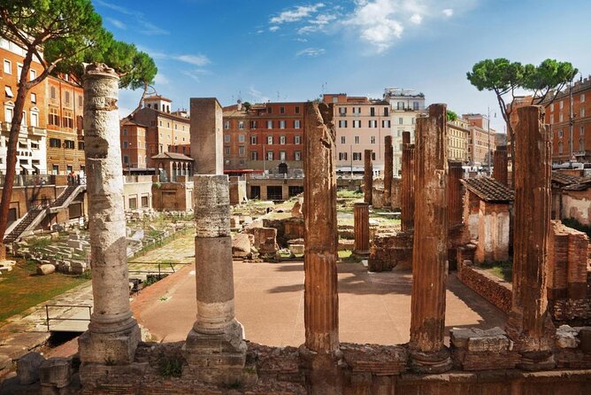 Rome Night Tipsy Tour & Bar Crawl with Forbidden History - Monti Meeting at Piazza della Madonna dei Monti: why the start matters
