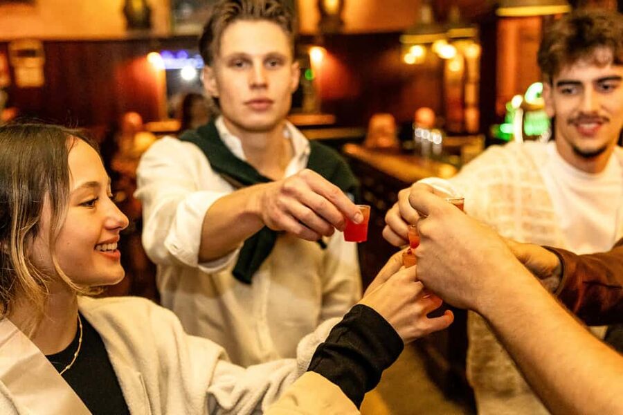 Rome: Nightlife Tour & Guided Bar Crawl with Games & Karaoke - The Ending: Piazza Venezia and a Better Way to Continue the Night