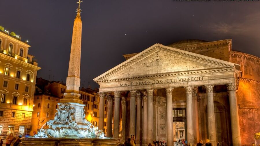 Rome: Nighttime Private Sightseeing Tour - Spanish Steps: The Classic Facade Shot (With Night Mood)