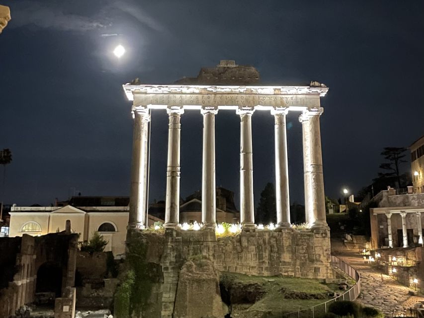 Rome: Nighttime Tour Outside the Colosseum with Local Guide - Nighttime Colosseum route: what you really get in 2 hours