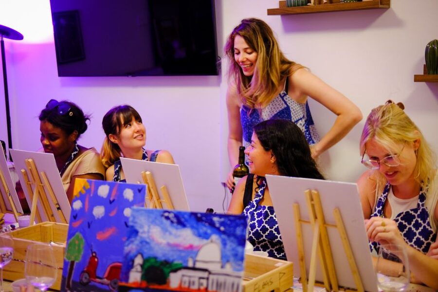Rome: Painting Class with Unlimited Wine - A 17th-Century Palazzo Studio in Rome: where the art happens