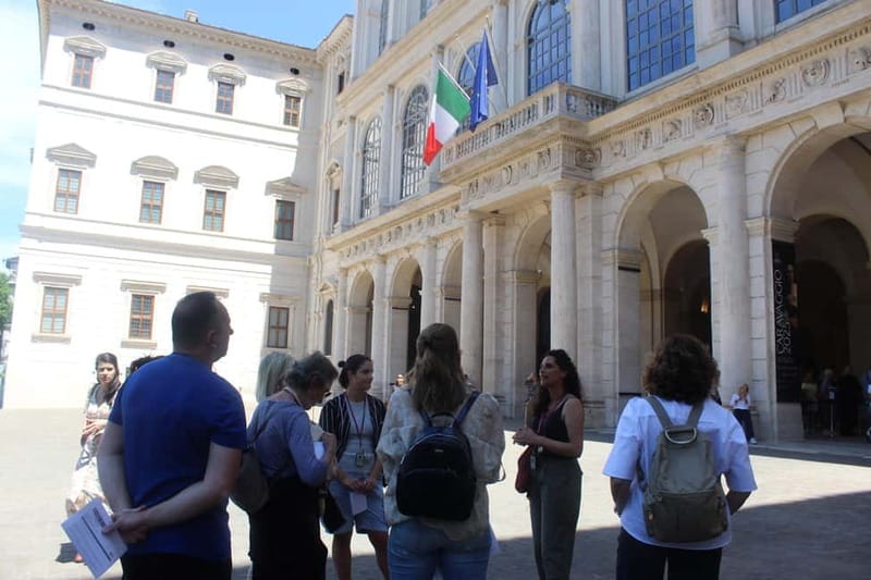 Rome: Palazzo Barberini Guided Tour - Entering Palazzo Barberini: the building is the first masterpiece