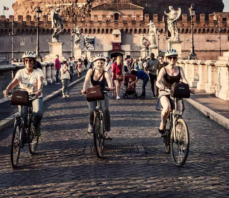 Rome: Panoramic Off-the-beaten-track Cannondale E-Bike tour - Garden of Oranges and St. Peter’s: a dome view with a romantic twist