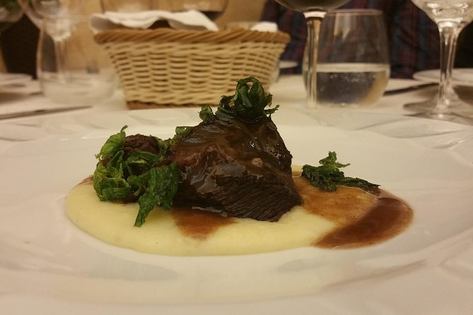 Rome Pantheon: Fine Food & Wine Pairing Dinner with Sommelier - Meet the Restaurant Owners: Why This Is More Than a Meal