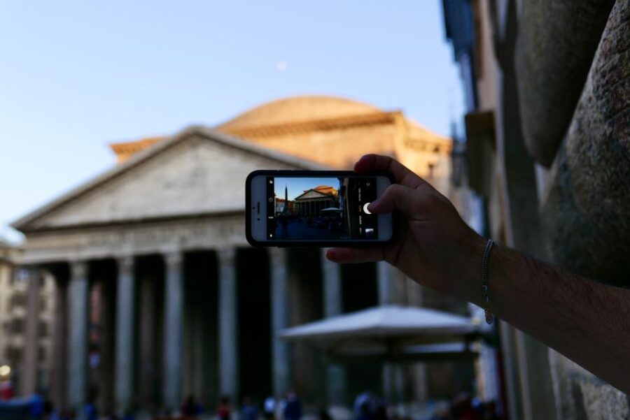 Rome: Pantheon Small Group Tour and Skip-the-Line Ticket - What to wear: the Pantheon dress code is not optional