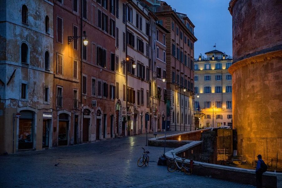Rome: Pantheon Timeless Marvel Guided Tour with Entry Ticket - Price and value: what $21 really buys you in Rome