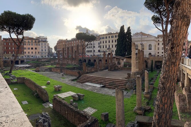 Rome: Pantheon, Trevi Fountain and Roman Squares Guided Tour - Start at Largo di Torre Argentina (Where Roman Power Turns Tragic)