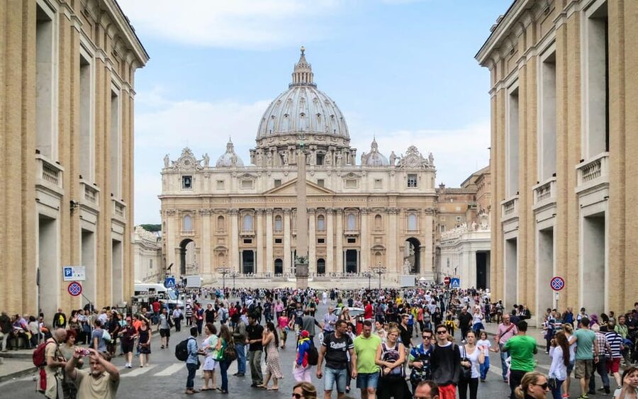 Rome: Papal Audience Experience - Why a guided Papal Audience beats going in “guess mode”