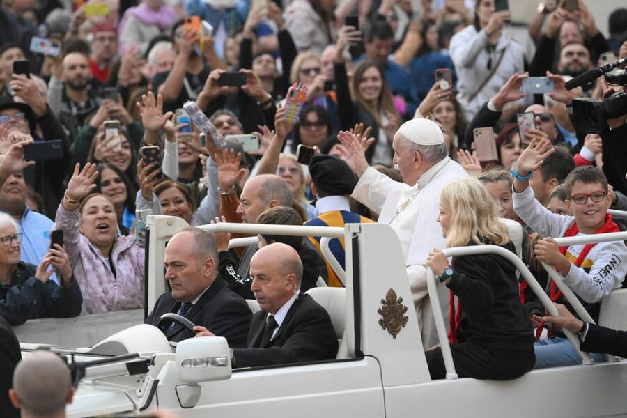 Rome: Papal Audience Experience - Finding Bar L’Ottagono and getting checked in calmly