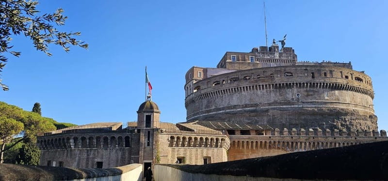 Rome: Passetto di Borgo Tour & Castel Sant’Angelo Ticket - Walking notes that can make or break the visit