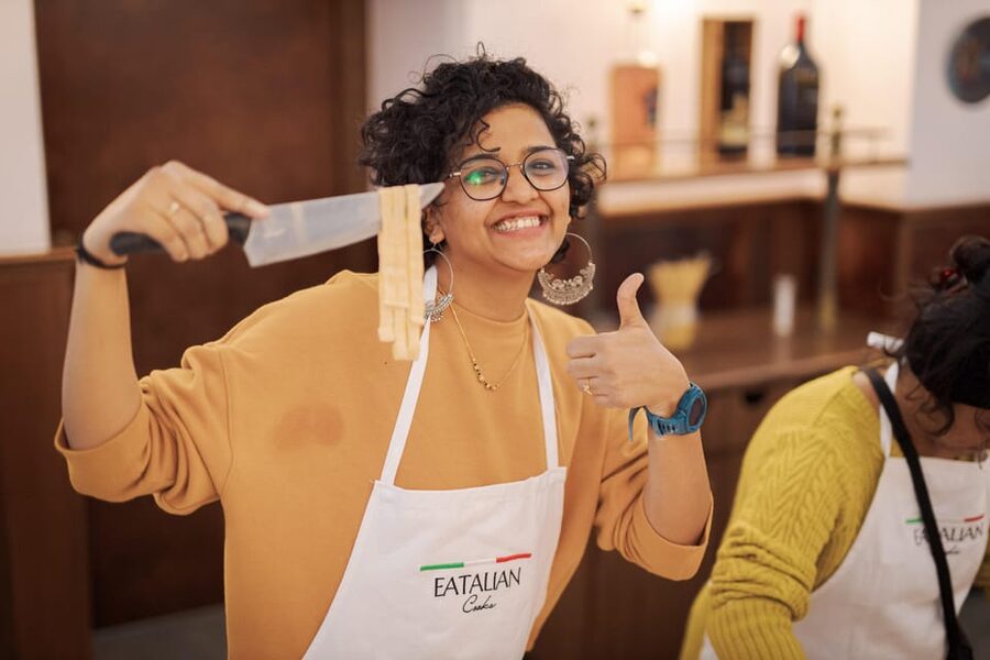 Rome: Pasta and Tiramisu Cooking Class in Piazza Navona - Choosing Your Sauce: Carbonara, Cacio e Pepe, Pomodoro, or Pesto