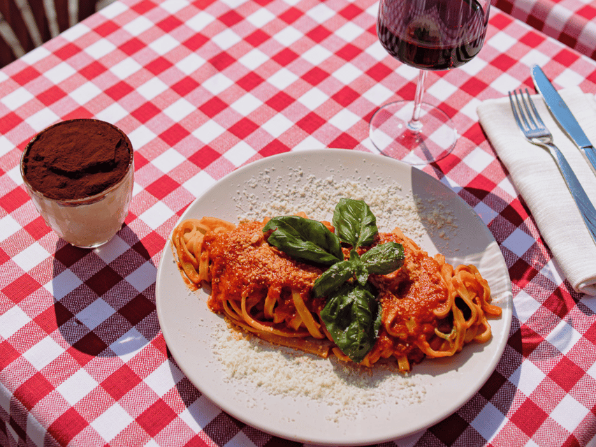 Rome: Pasta and Tiramisu Cooking Class in Piazza Navona - Meeting Inside Ristorante Tucci: The Start Point That Saves Time