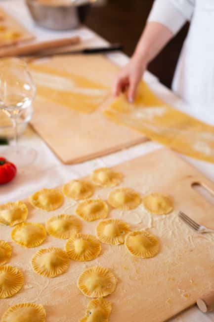 Rome: pasta and tiramisu cooking class in the city center - What you actually learn: fresh pasta dough and Roman shapes