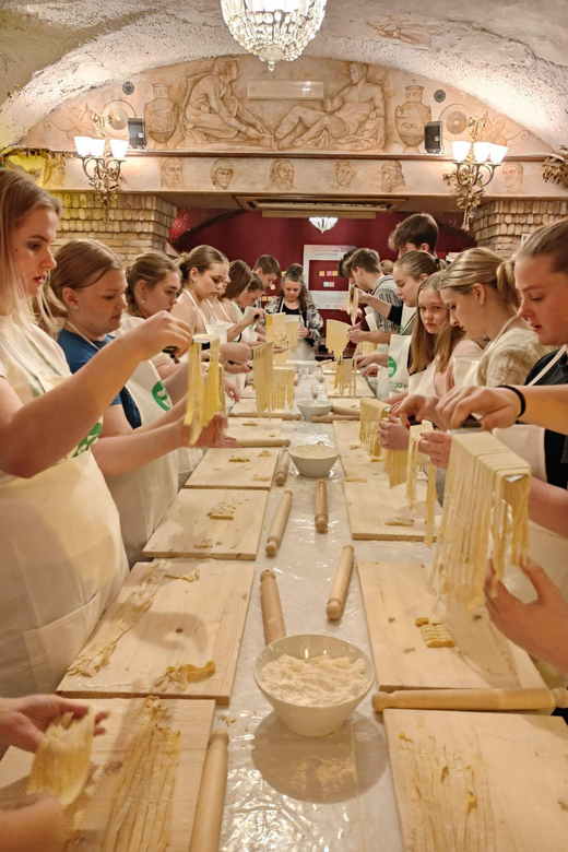 Rome: Pasta & Tiramisu Cooking Class near the Spanish Steps - Key highlights worth planning for
