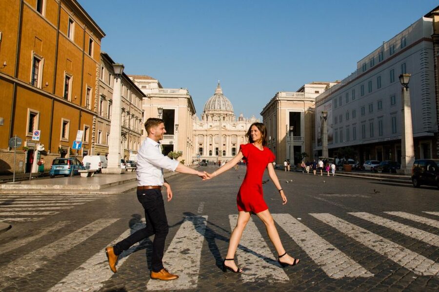 Rome: Personal Travel and Vacation Photographer - Why a Private Photographer Beats Yet Another Selfie in Rome