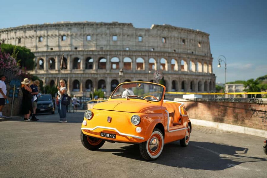 Rome: Photoshoot Service with Vintage Fiat 500 - Getting to the Colosseum: the quick stop that sets the tone