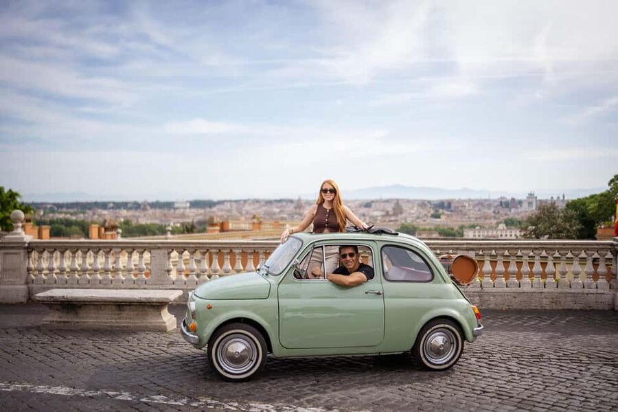 Rome: Photoshoot Service with Vintage Fiat 500 - Private vs small group: what changes your day