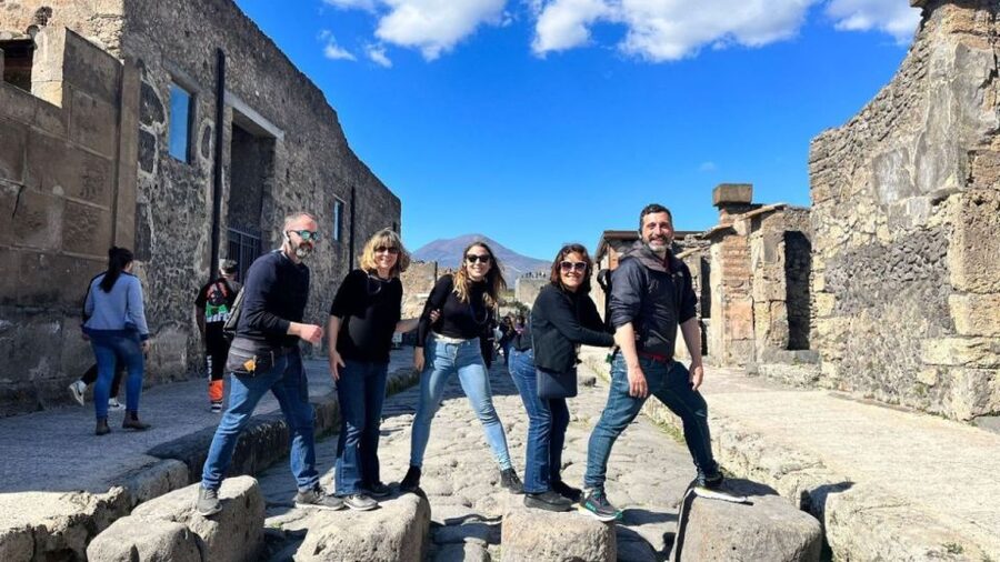 Rome: Pompeii Tour with Wine and Lunch by High Speed Train - Your best-move checklist before you book