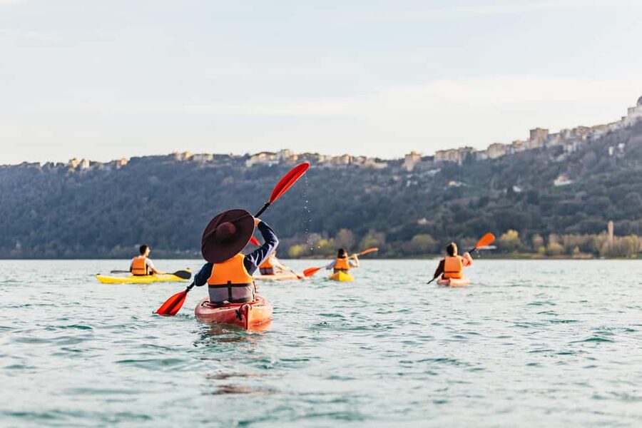 Rome: Popes' Lake, Kayak Tour with Swimming & Roman Pizza - Pizza on the Shore: A Simple Meal That Actually Fits the Day