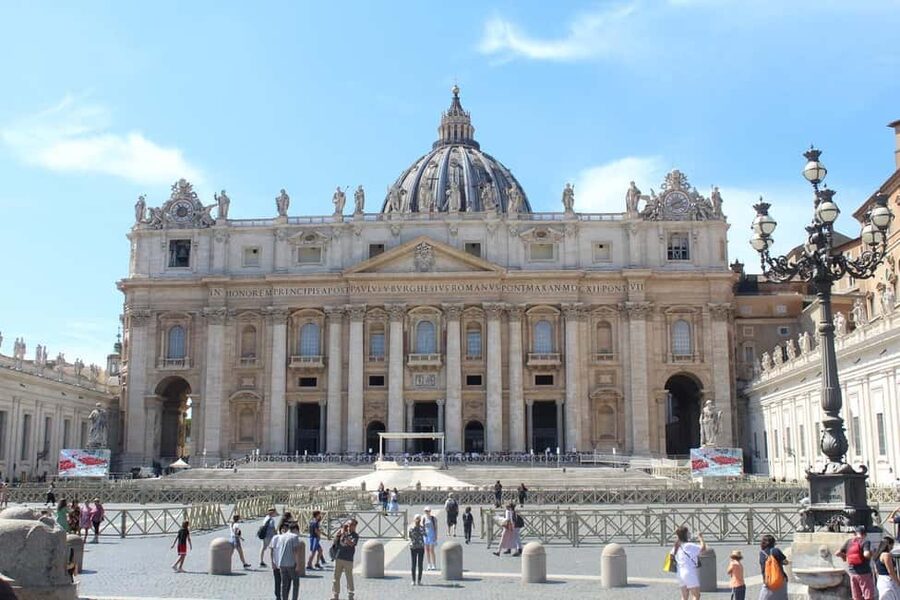 Rome: Private 3-Hour Tour by Chauffeur-Driven Vehicle - Trastevere: A Human-Scale Finish in the Real Rome