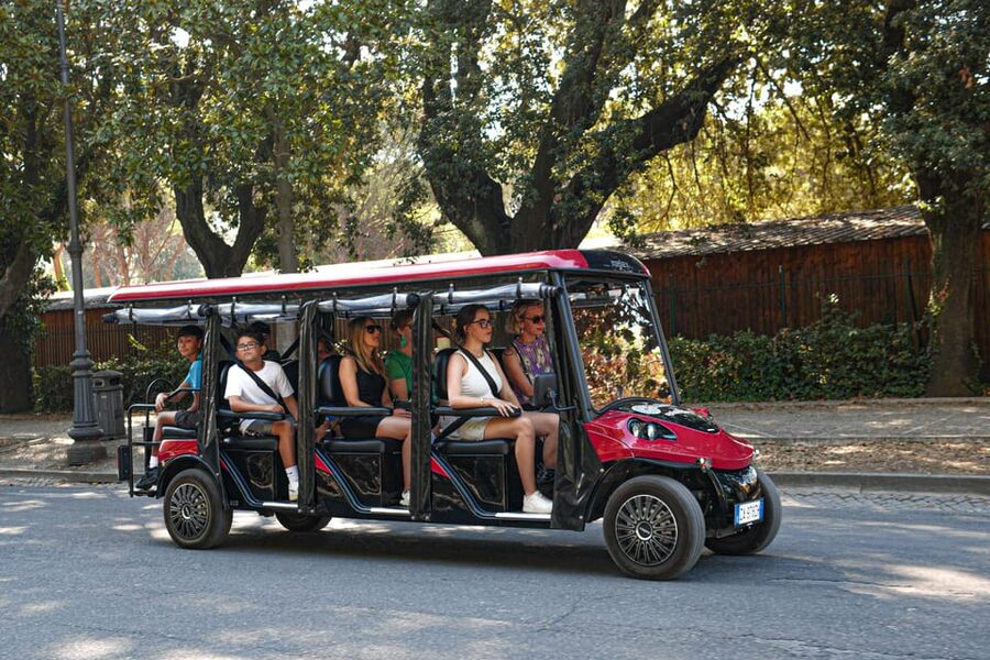 Rome: Private Customizable 3-Hour Golf Cart City Tour - Trevi Fountain and the art of not fighting the crowds