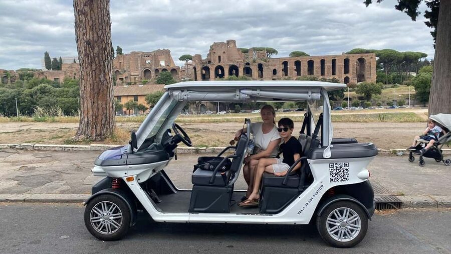Rome: Private Golf Cart Tour with Artisanal Gelato - Stop 1 to Stop 3: Spanish Steps and Trevi Fountain Without the Stress