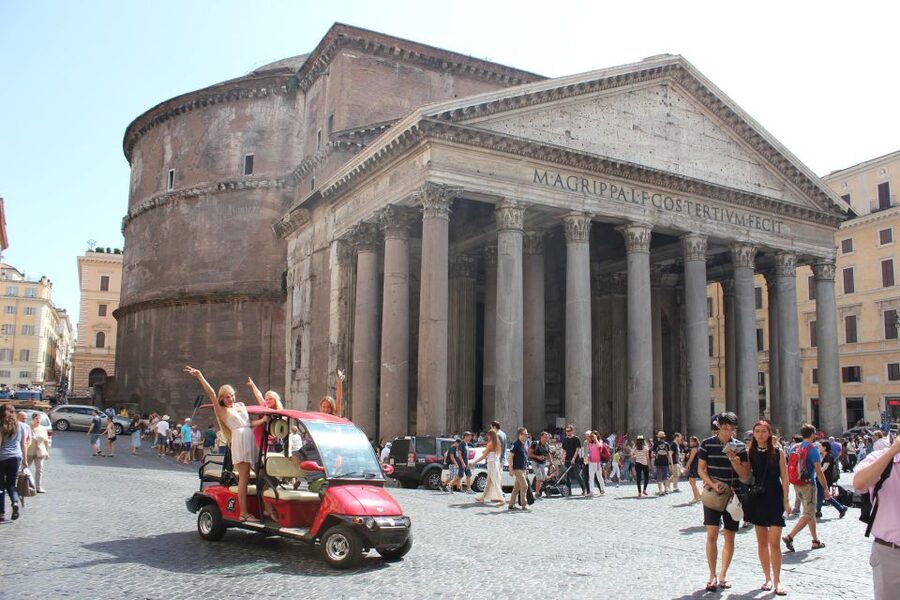 Rome: Private Guided City Highlights Tour by Golf Cart - How guides tailor the ride (and why specific names show quality)