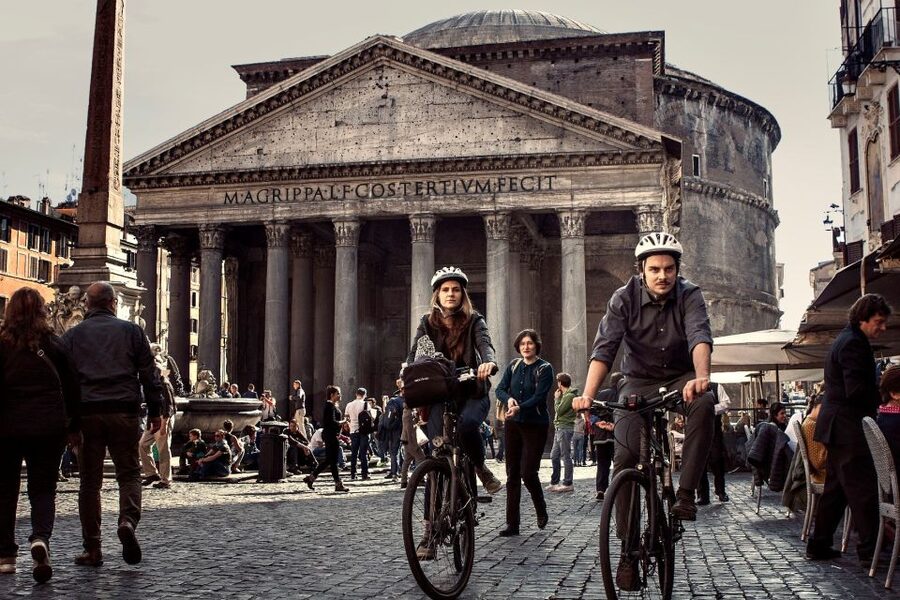 Rome: Private Half-Day Bike Tour with E-bike - Afternoon itinerary: Circus Maximus, Trastevere, and viewpoints